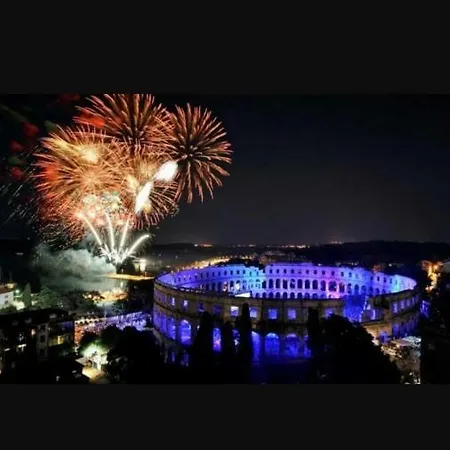 Lukadora Apartment *